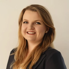 Bayer-Richter_Karina_klein
