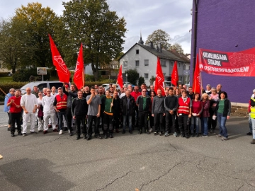 Warnstreik bei Faber-Castell in Geroldsgrün